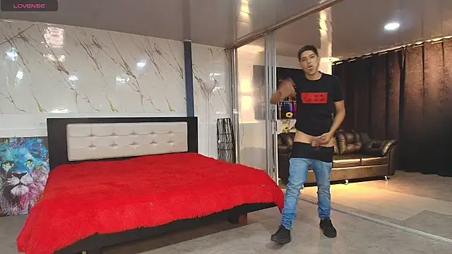 Bisexlifehot   online show from 05.10.26