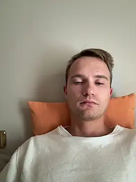 Italy sex boy online show from 10.03.25