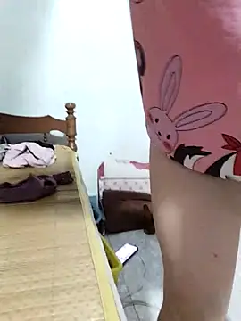 Snapshot of Bubby-xxx chatting on 10.14.25 Bubby-xxx online show from 10.14.25