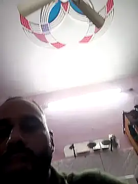 Snapshot of amitkumarkangra chatting on 10.15.25 amitkumarkangra online show from 10.15.25