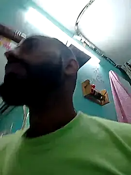 Snapshot of amitkumarkangra chatting on 10.17.25 amitkumarkangra online show from 10.17.25