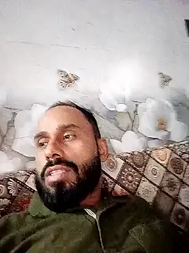 Snapshot of amitkumarkangra chatting on 10.26.25 amitkumarkangra online show from 10.26.25