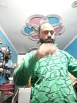 Snapshot of amitkumarkangra chatting on 10.31.25 amitkumarkangra online show from 10.31.25