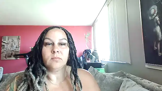 Snapshot of number1slut chatting on 04.23.26 number1slut online show from 04.23.26