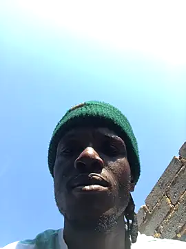 Snapshot of cuminsidebby chatting on 10.13.25 cuminsidebby online show from 10.13.25