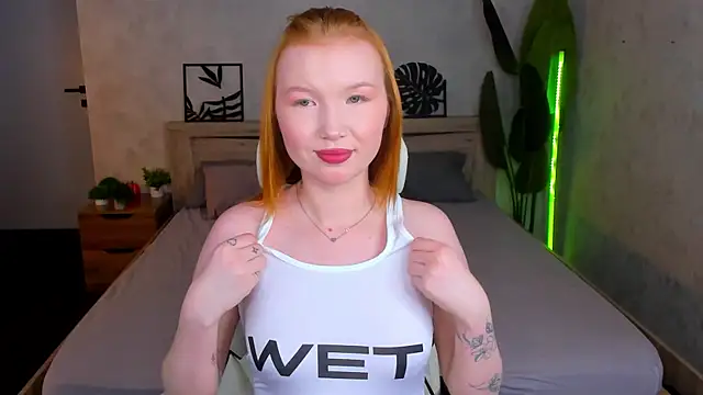 Snapshot of Anna_Patterson chatting on 04.26.26 Anna Patterson online show from 04.26.26