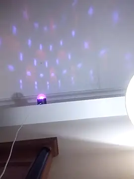 Snapshot of kaylikinky chatting on 11.08.25 kaylikinky online show from 11.08.25