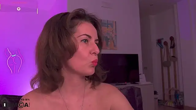 Witch in Silk online show from 11.17.25