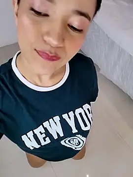 LUNAA    online show from 10.10.25