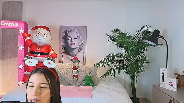 LUNAA    online show from 12.01.25