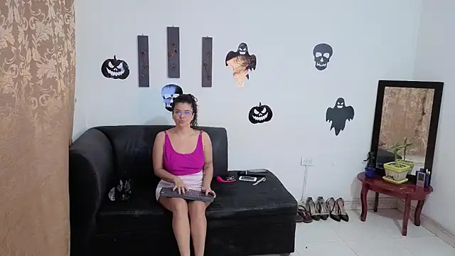 Snapshot of Kloewolf chatting on 10.22.25 Kloewolf online show from 10.22.25