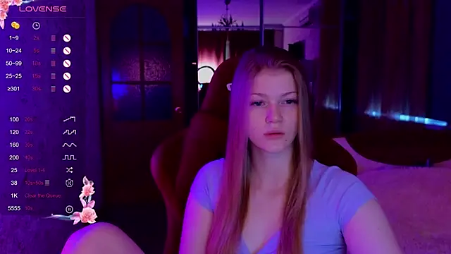 Snapshot of Jenny_Skinner20 chatting on 10.06.25 Jenny Skinner20 online show from 10.06.25