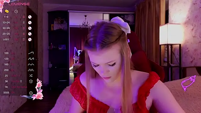 Snapshot of Jenny_Skinner20 chatting on 10.18.25 Jenny Skinner20 online show from 10.18.25