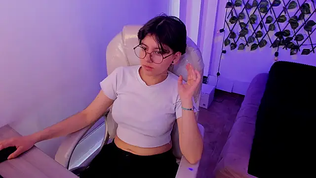 Snapshot of Nathaly_ds chatting on 10.12.25 Nathaly ds online show from 10.12.25