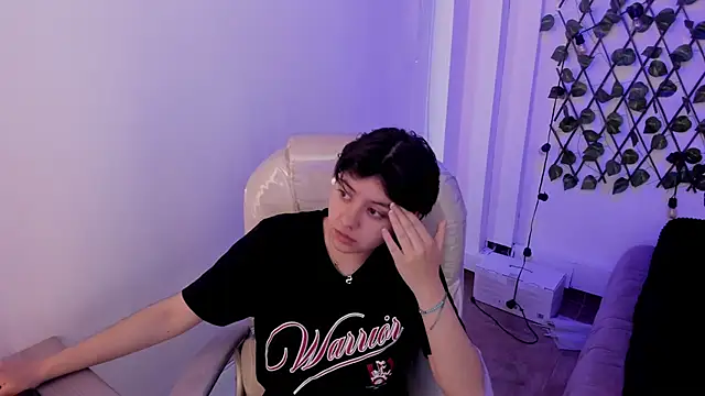 Snapshot of Nathaly_ds chatting on 10.14.25 Nathaly ds online show from 10.14.25