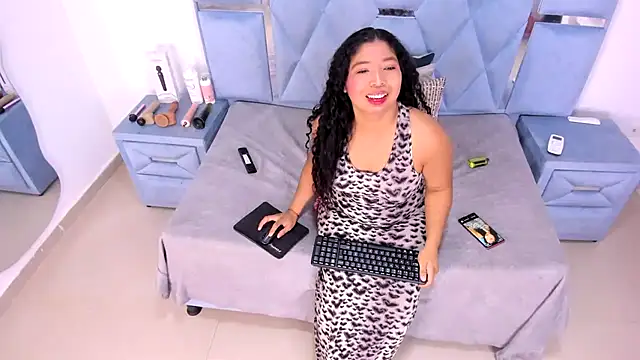 Snapshot of eithanasm chatting on 10.20.25 eithanasm online show from 10.20.25