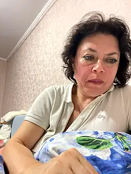 Kiravix online show from 10.16.25