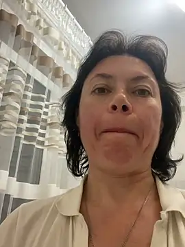 Kiravix online show from 04.16.26