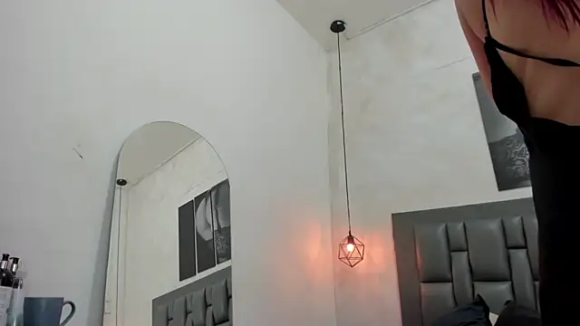 dakota roussee online show from 12.15.25