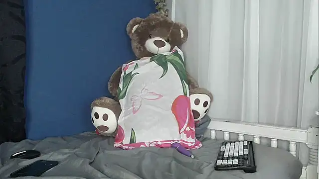 lishainparis18 online show from 02.10.26