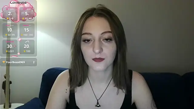 white liillyy online show from 11.25.25