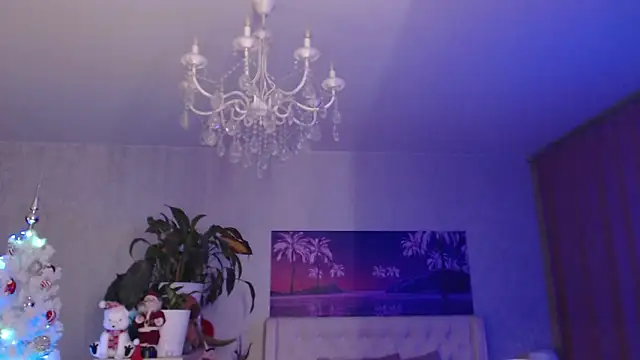 Snapshot of goddes_goldie chatting on 12.24.24 goddes goldie online show from 12.24.24