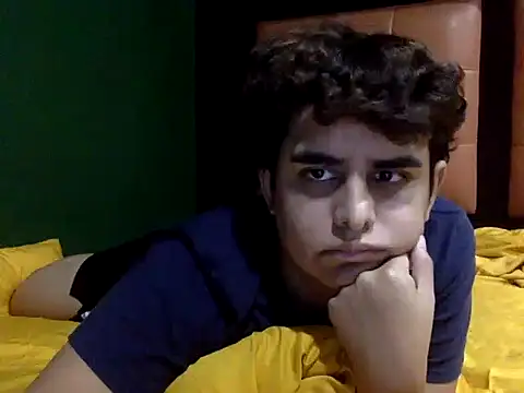 Snapshot of Thiagoforyou chatting on 10.05.25 Thiagoforyou online show from 10.05.25