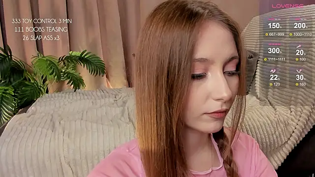 Snapshot of wetpussydaily chatting on 09.13.25 wetpussydaily online show from 09.13.25