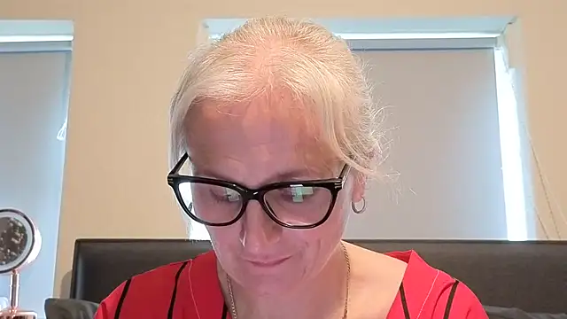 Velvet-Secrets online show from 04.01.26