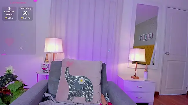 AuroraMiiller online show from 10.07.25