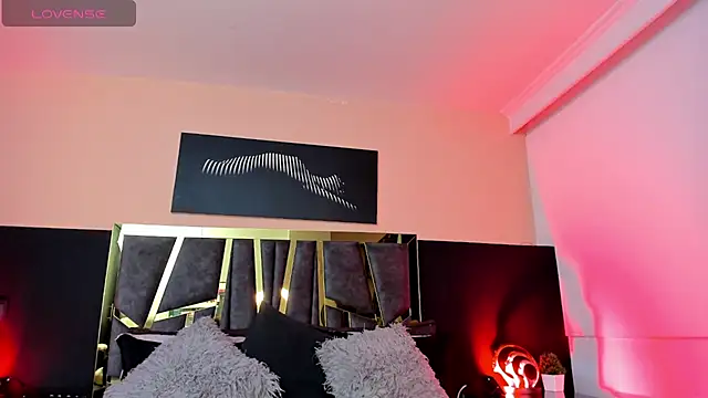 Snapshot of ScarletTorres chatting on 09.29.25 ScarletTorres online show from 09.29.25