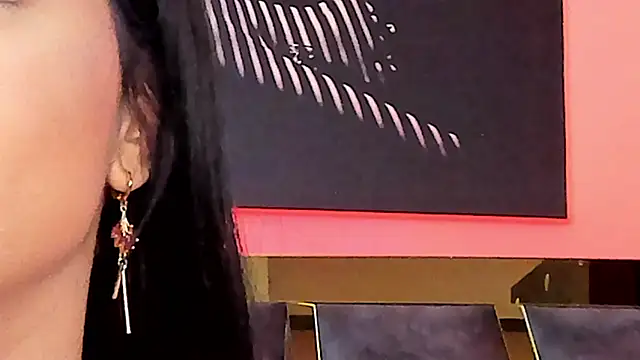 Snapshot of ScarletTorres chatting on 10.07.25 ScarletTorres online show from 10.07.25