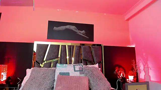 ScarletTorres online show from 11.07.25