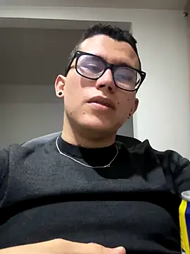 Kurtxxx22 online show from 10.30.25