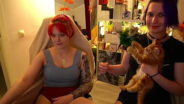 Snapshot of Sova173 chatting on 11.12.25 Sova173 online show from 11.12.25