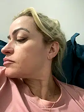 Snapshot of Alerquinasc chatting on 10.01.25 Alerquinasc online show from 10.01.25