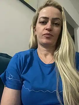 Snapshot of Alerquinasc chatting on 10.03.25 Alerquinasc online show from 10.03.25