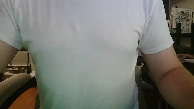 Snapshot of ZerokarismA chatting on 10.28.25 ZerokarismA online show from 10.28.25