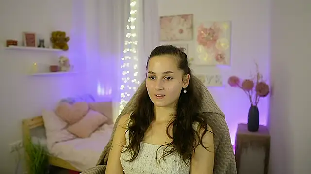 Snapshot of Annita_Grey chatting on 10.14.25 Annita Grey online show from 10.14.25