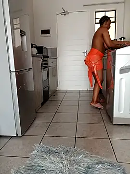 Snapshot of Sweetbxxx24 chatting on 09.10.25 Sweetbxxx24 online show from 09.10.25