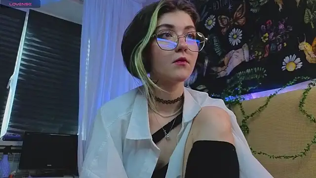 Snapshot of Miko_Meow chatting on 07.16.26 Miko Meow online show from 07.16.26