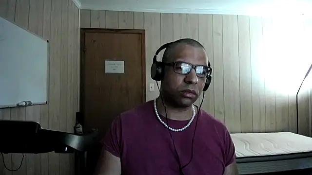 NaturalBeautyQueen online show from 10.03.25