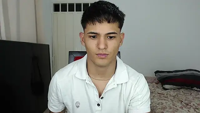 Alex mojica online show from 10.18.25