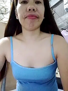 Snapshot of Deliciousgirl14 chatting on 11.10.25 Deliciousgirl14 online show from 11.10.25