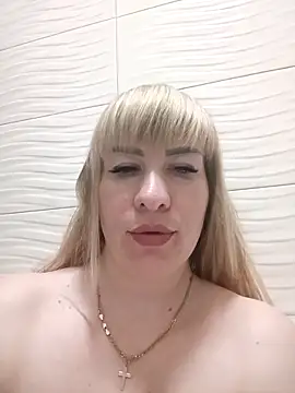 Snapshot of babyjessi chatting on 11.25.25 babyjessi online show from 11.25.25