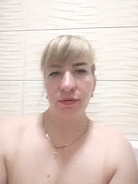 Snapshot of babyjessi chatting on 12.15.25 babyjessi online show from 12.15.25