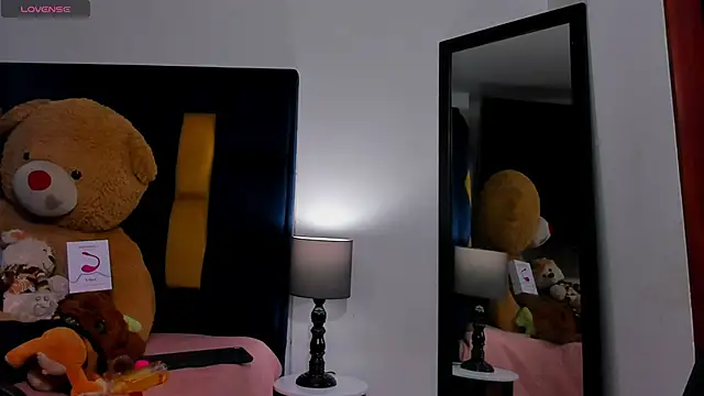 Snapshot of Evan_Storn chatting on 11.08.25 Evan Storn online show from 11.08.25