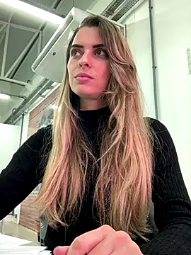 SweetGraciosa online show from 10.10.25