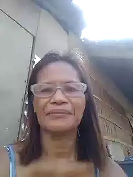 Kristen05 online show from 11.19.25