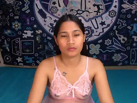 WiseeBella online show from 09.20.25